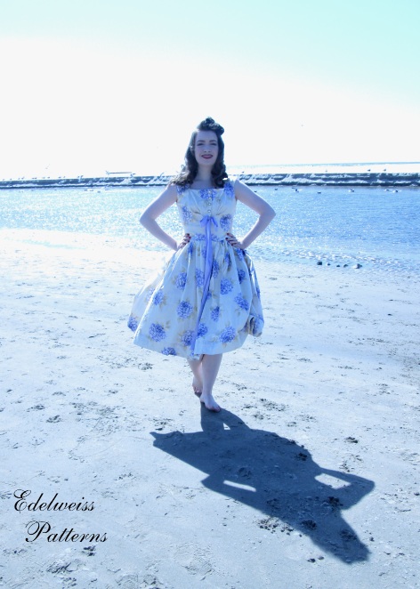 1950s dress at the beach