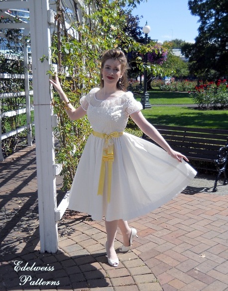 1940s-white-dress