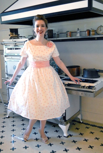 retro-1950s-housewife